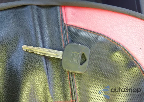 2007 Toyota Yaris S из США, поврежденный, VIN JTDBT923X71132361